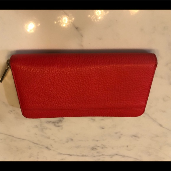 Like new bright pink Kate spade wallet - Picture 2 of 3